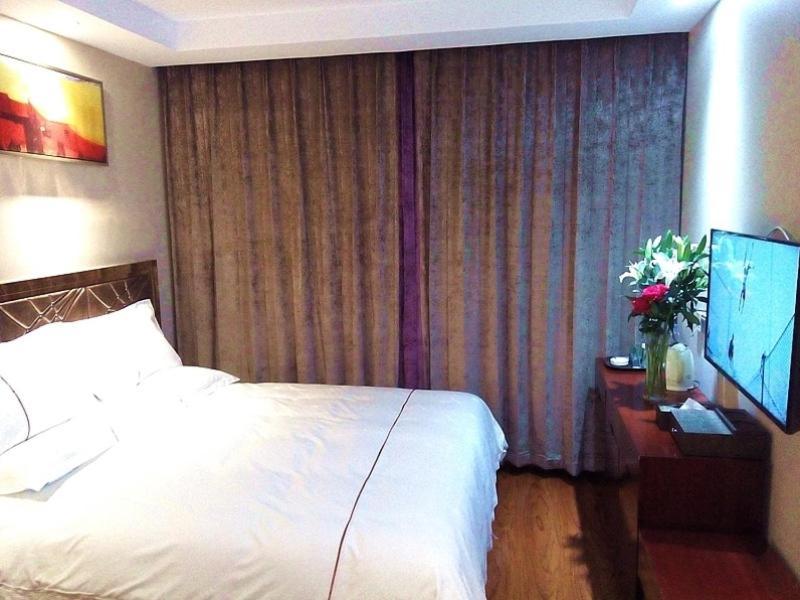 Greentree Inn Geermu Walking Street Business Hotel 格尔木 外观 照片