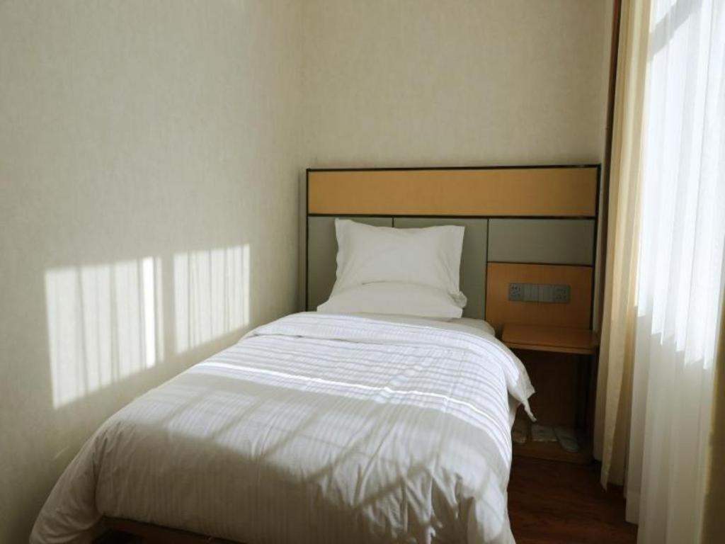 Greentree Inn Geermu Walking Street Business Hotel 格尔木 外观 照片
