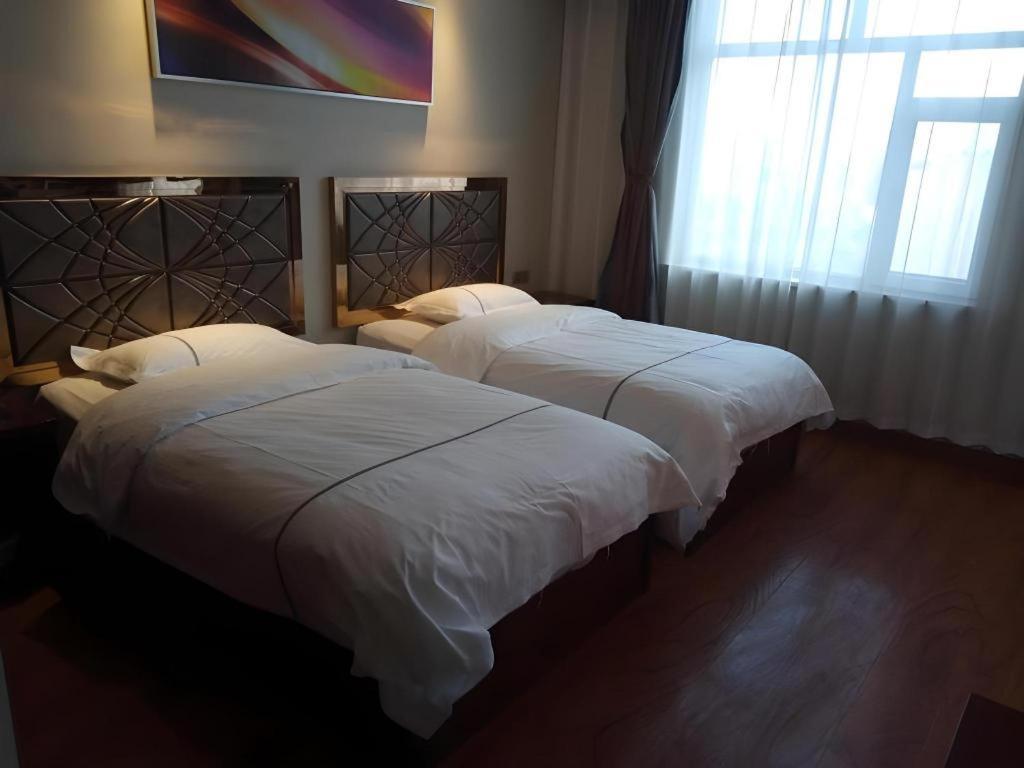 Greentree Inn Geermu Walking Street Business Hotel 格尔木 外观 照片