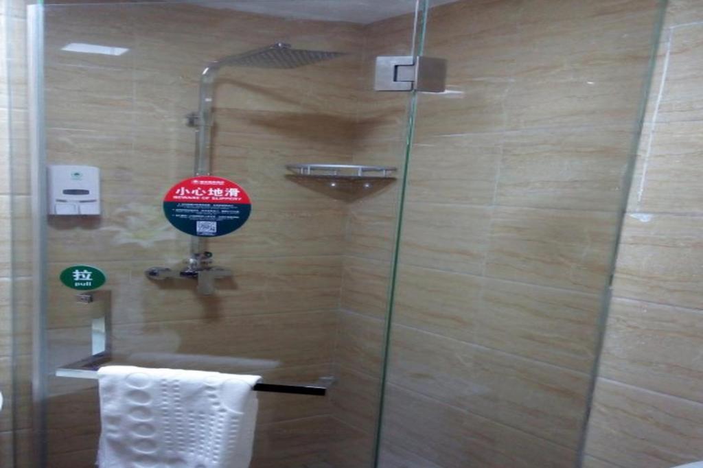 Greentree Inn Geermu Walking Street Business Hotel 格尔木 外观 照片