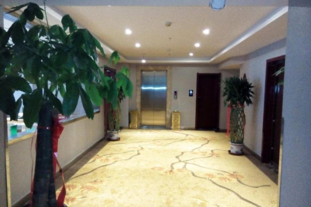 Greentree Inn Geermu Walking Street Business Hotel 格尔木 外观 照片