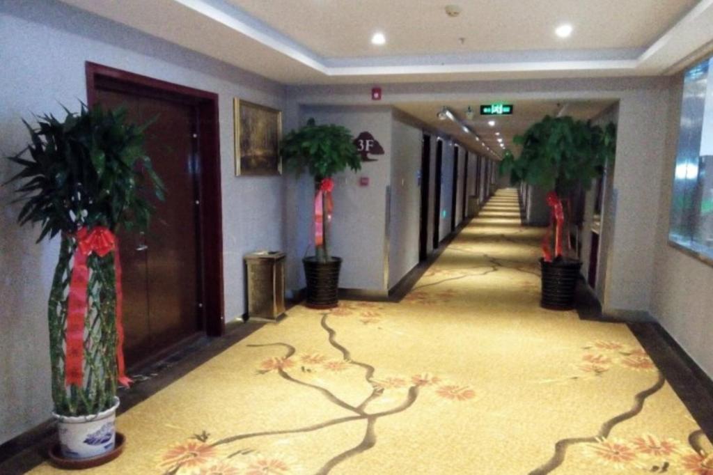Greentree Inn Geermu Walking Street Business Hotel 格尔木 外观 照片
