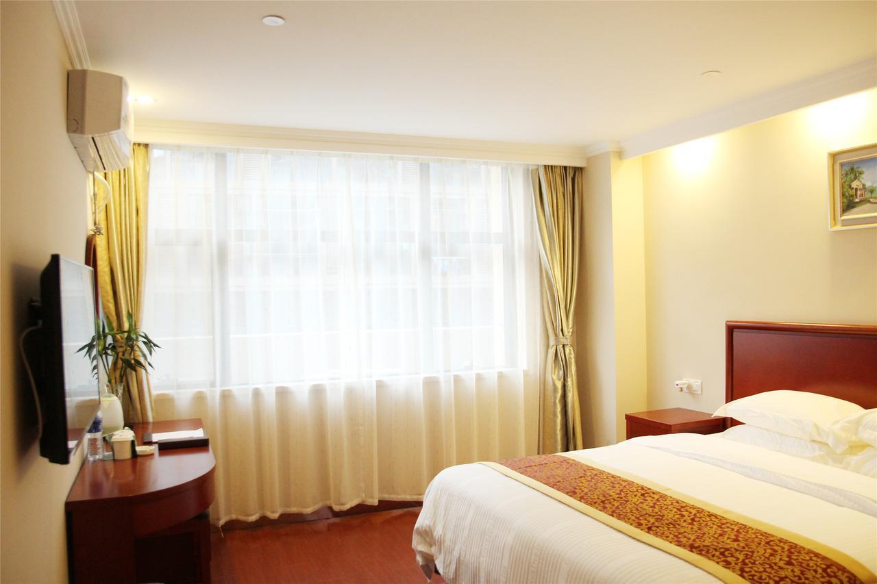Greentree Inn Geermu Walking Street Business Hotel 格尔木 外观 照片