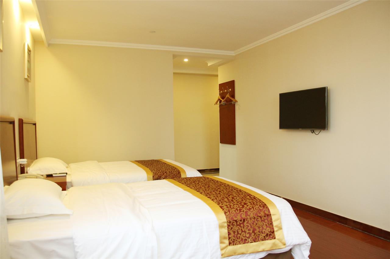 Greentree Inn Geermu Walking Street Business Hotel 格尔木 外观 照片