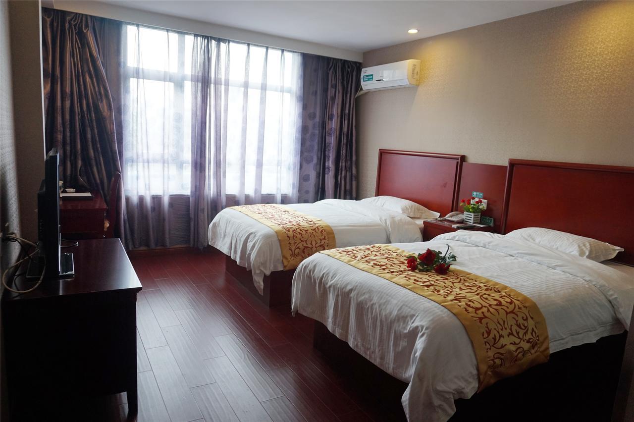 Greentree Inn Geermu Walking Street Business Hotel 格尔木 外观 照片